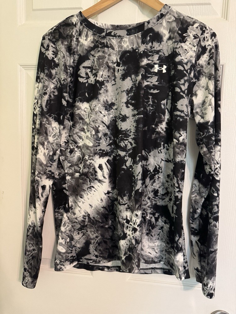 Under Armour HeatGear Womens Large Long Sleeve Shirt Black Gray Camo Loose
