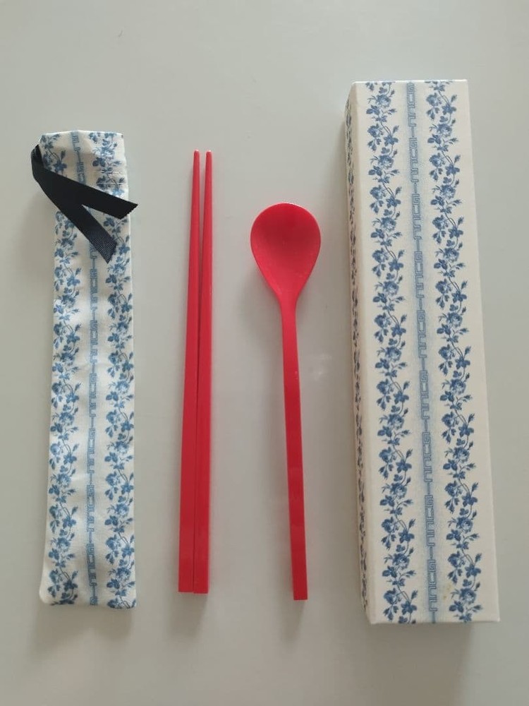 Gucci Flora Red Cutlery Set Chops & Spoon with Box & Pouch
