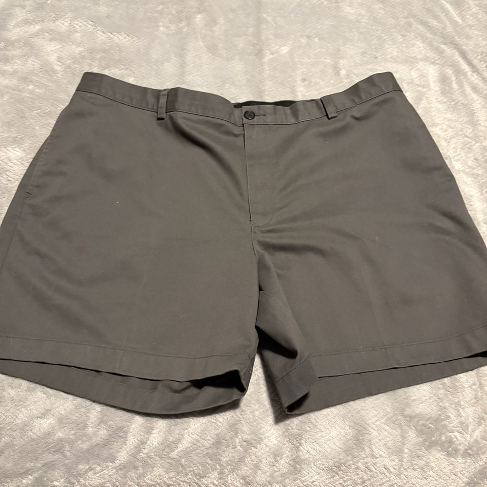 LL Bean Multipurpose Shorts size 42 Dark Gray