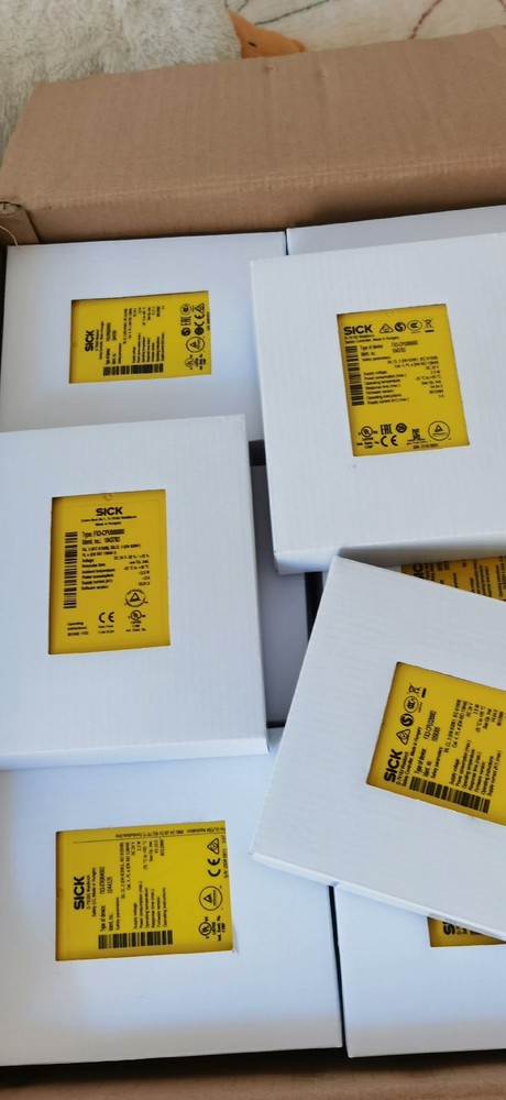 1PCS FOR SICK UE45-3S13D33 DC 24V Safety Relay Safety Relay 6024912