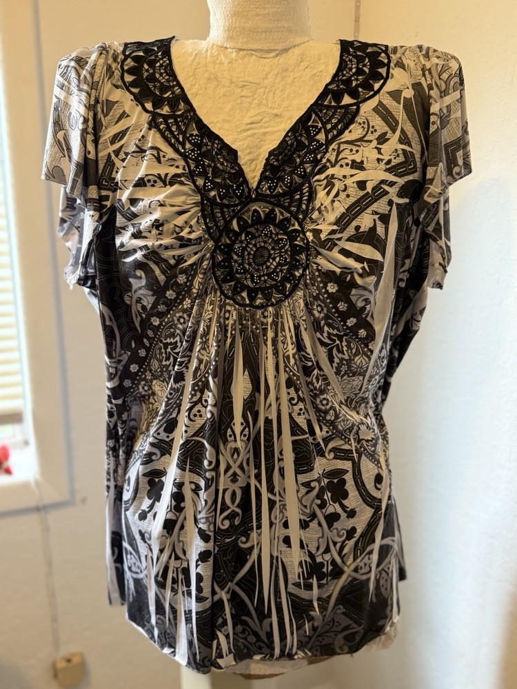 Apt. 9 Blouse Women Size 3X Black White Floral Lace Keyhole V Neck Casual Top