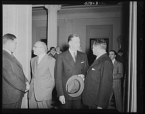 Photo:Washington DC 1940s Men in Suits at Capitol Building Interior