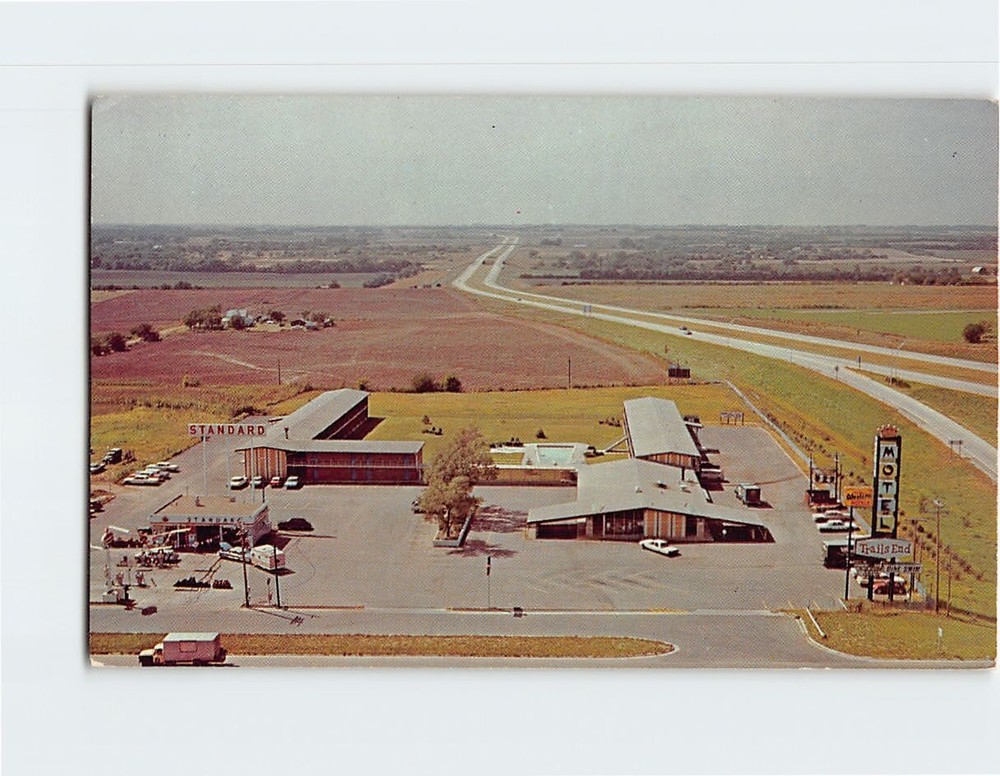 Postcard Trails End Motel Luxury Motor Hotel and Restaurant Abilene Kansas USA