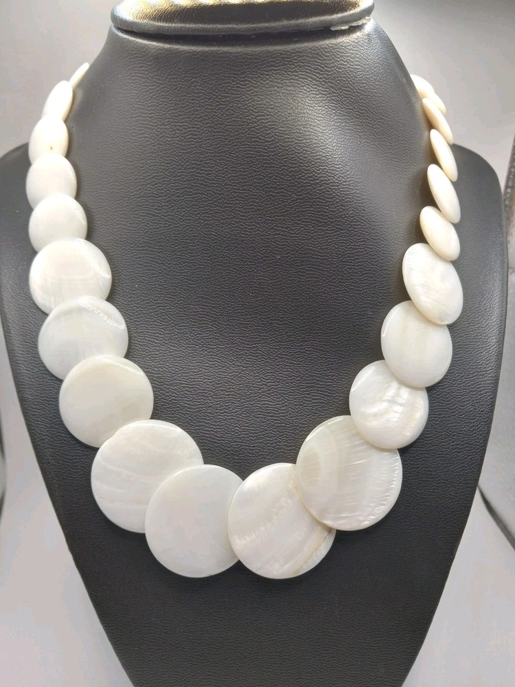 Vintage Mother of Pearl Flat Beaded Disc Necklace 17”