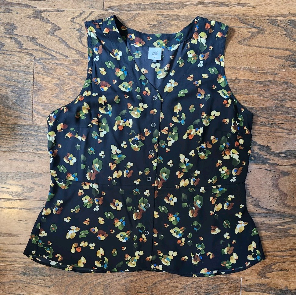 Cabi FLAMO TOP 6110, Size XL Black w multicolor Was $86 NEW