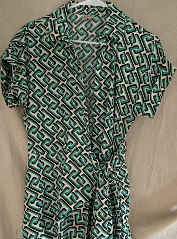 Intempo Green Black White Geometric Wrap Dress XS Short Sleeve V-Neck Tie