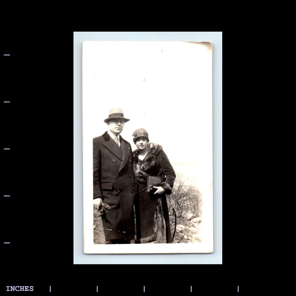 Old Vintage Photo MAN WOMAN COUPLE OUTSIDE FLAPPER ERA HAT