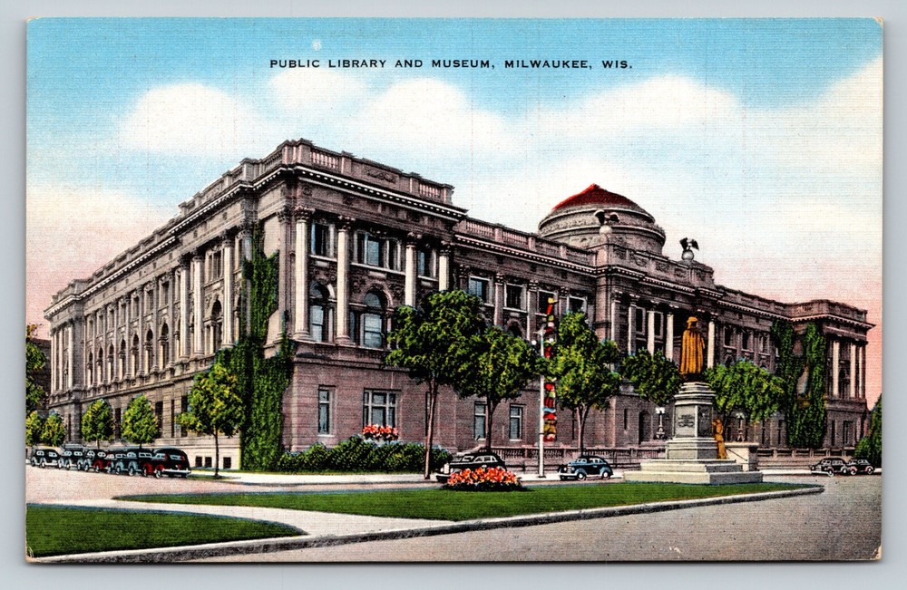 Public Library & Museum Milwaukee, Wisconsin WI VINTAGE Postcard