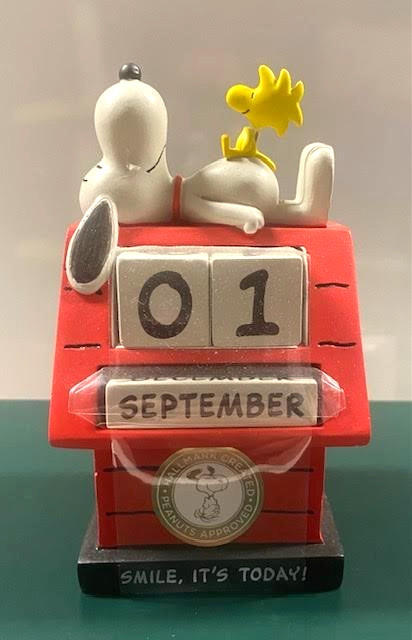Peanuts Perpetual Calendar Snoopy & Woodstock Hallmark Smile it's Today
