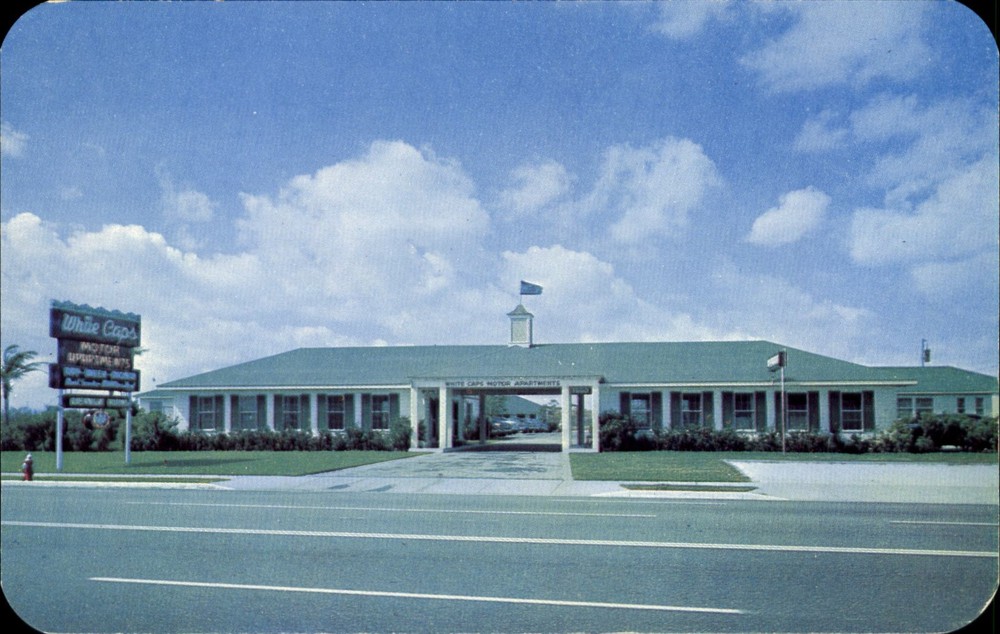 White Caps Motor Apartments ~ Riviera Beach Florida FL ~ 1950s postcard