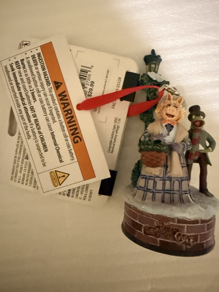 Disney Muppets Kermit Miss Piggy Christmas Carol Sketchbook Ornament 2025 Light