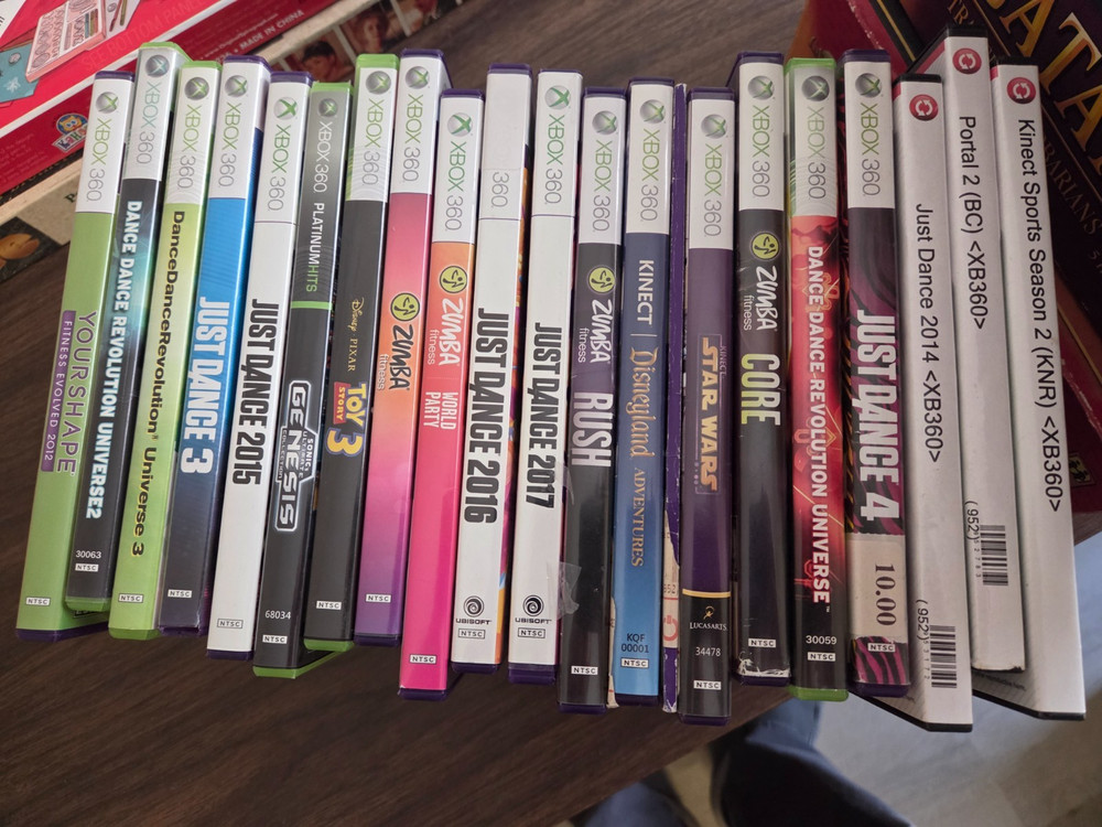 Lot of 19 XBOX 360 Video Games