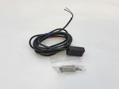 Omron E3S-AD 31 Photoelectric Switch Fiber Unit - New