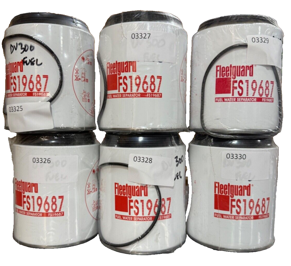 Fleetguard Fuel Water Seperator FS19687 **NOS**