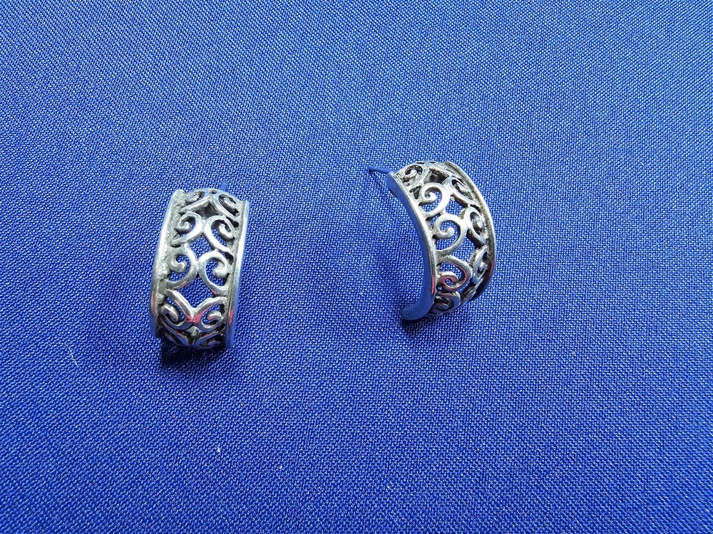 Grandma Grabe's Beautiful Vintage 925 Sterling Silver Scroll Hoop 4.46G Earrings