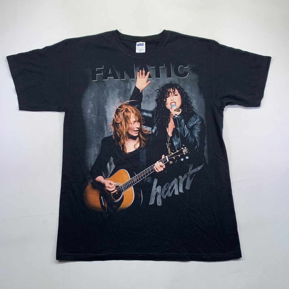 Heart Fanatic Tour 2012 T Shirt Size Large  Black Rock Concert Music Band Tee