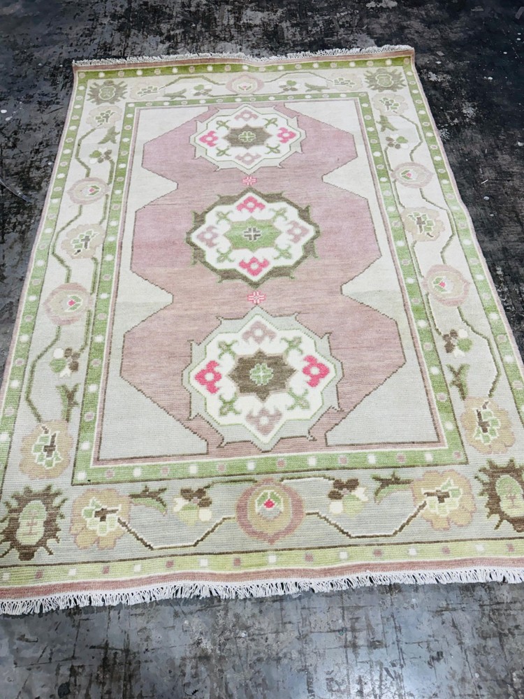 Hand Knotted Pink Oushak Rug, Ivory Medallion Multi Color Wool Area Carpet