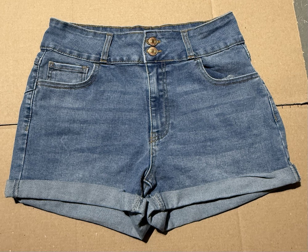 Women’s Forever 21 Size 27 Cuffed Blue Denim Jean Shorts