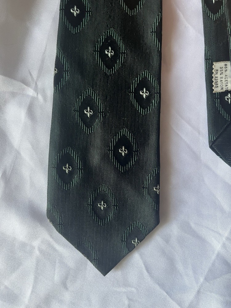 Vintage Necktie Men’s Black And Green Tie 3” Wide Skinny Necktie 56” Length