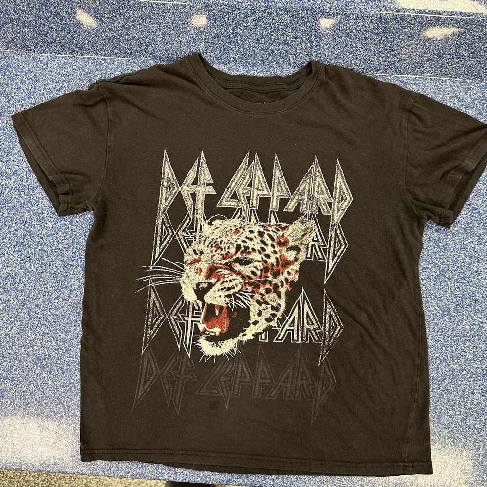 Def Leppard T Shirt Mens Large Black Leopard Graphic Rock Tee