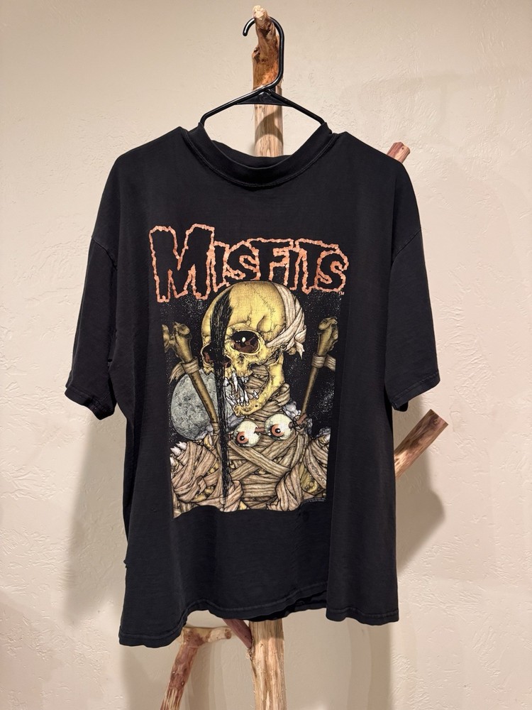 Vintage Misfits 1997 Tshirt Size Xl Distressed Evil Live Punk Rock