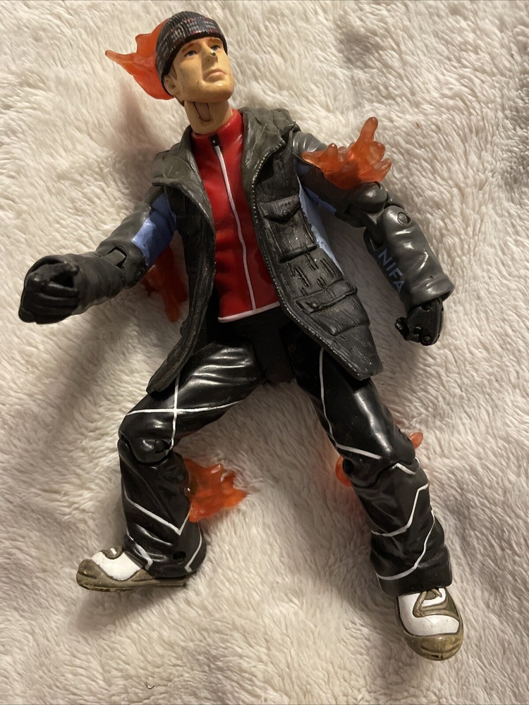 2005 Toy Biz Marvel Fantastic 4 Movie Human Torch Snowboarding Action Figure