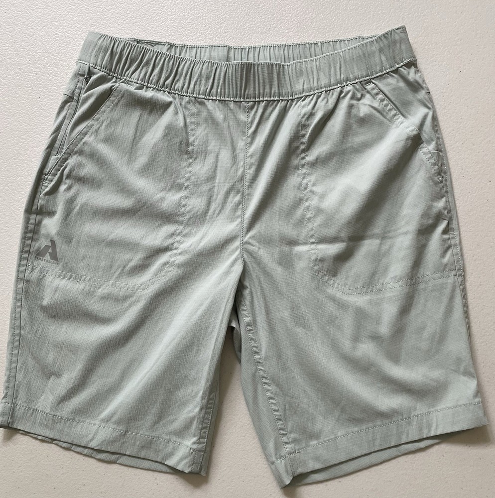 Eddie Bauer First Ascent Shorts Womens 8 Mint Hiking Quick Dry Stretch Outdoor