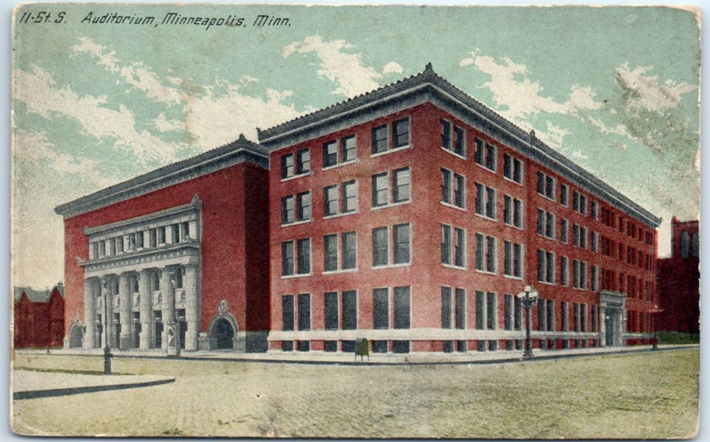 Postcard - Auditorium - Minneapolis, Minnesota