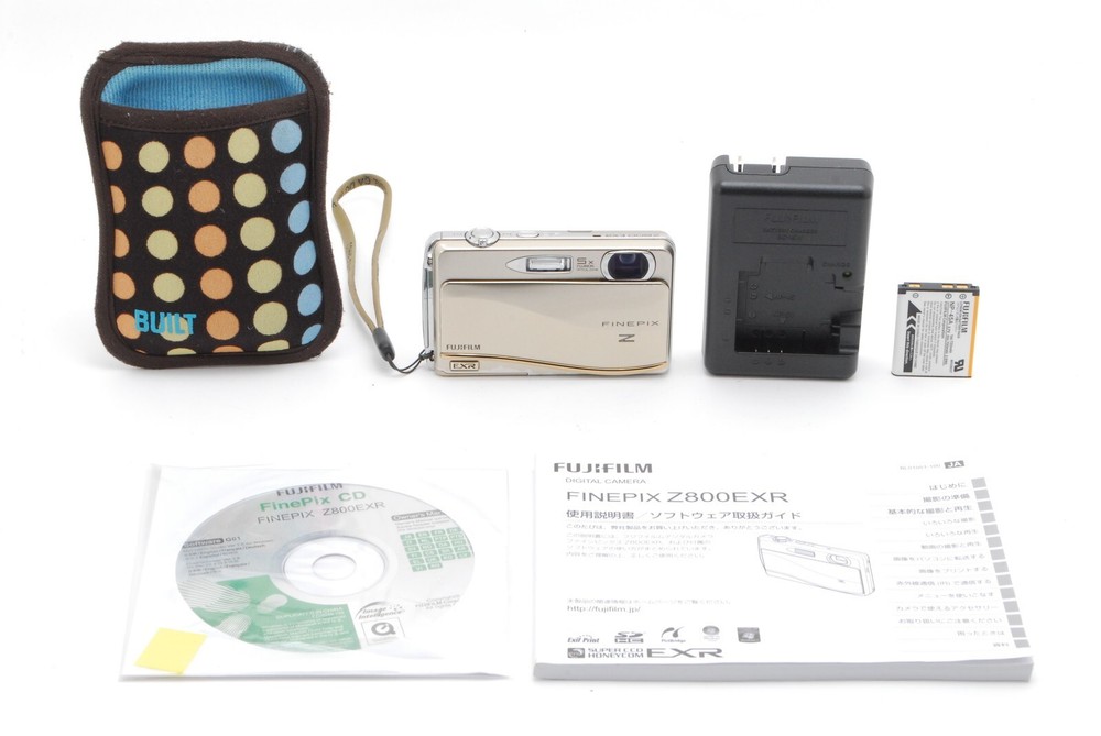 NEAR MINT Fujifilm FinePix Z800EXR 12MP Gold Digital Camera Japan Import