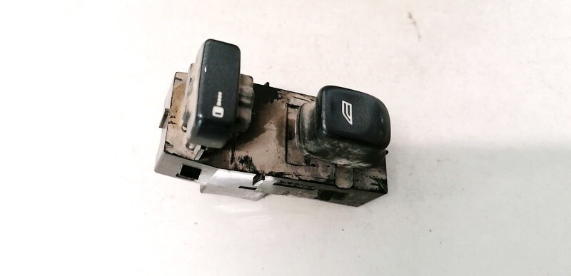 2001 Volvo V40 Power Window Regulator & Switch 1092016-89