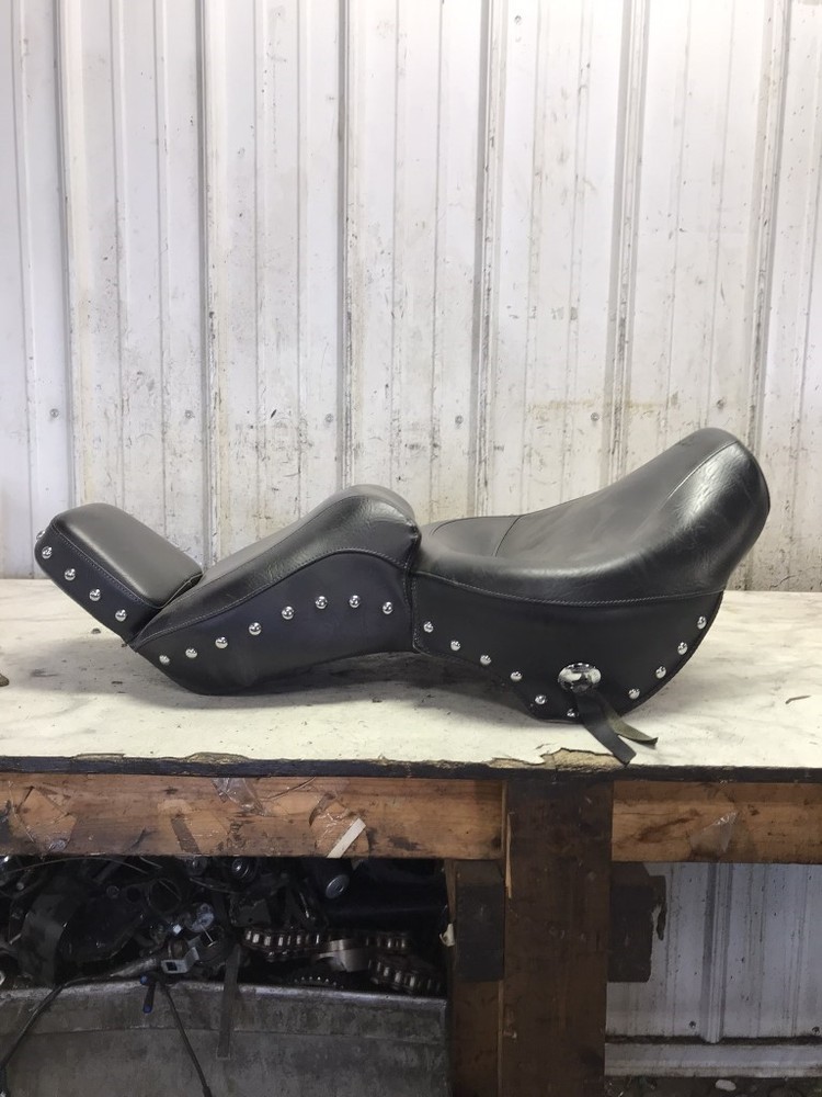 98 Yamaha XV1100 XV 1100 S Virago Mustang Seat