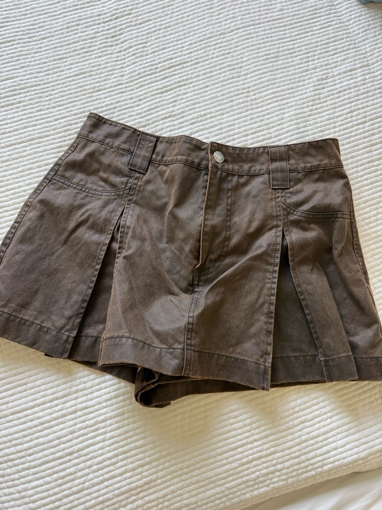 ZARA Brown Pleated Cotton Shorts Women’s Size M High Rise Pockets Button
