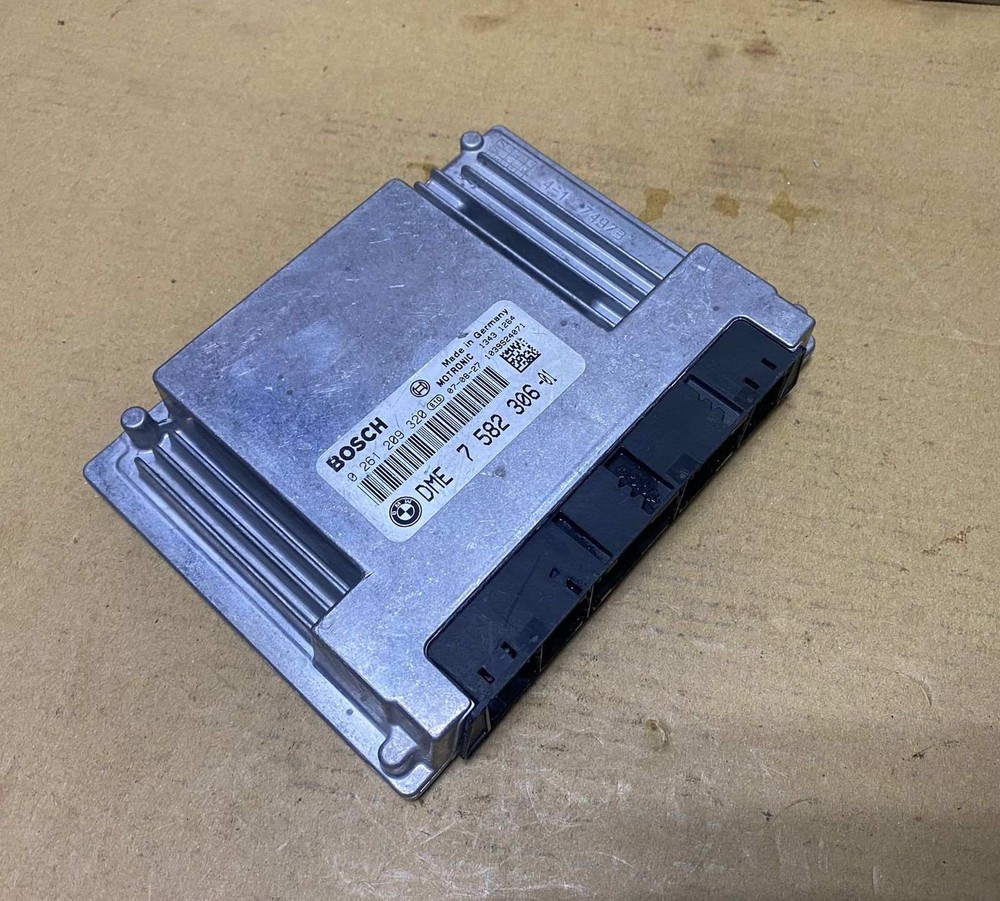 2008 BMW 750Li X5, E60, E61, E63, E64, E65, E66, E70 N62 Engine Control Unit 758