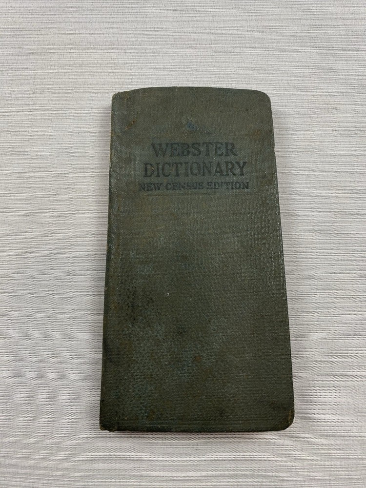 Websters Vest Pocket Dictionary Self Pronouncing Vintage 1935 New Census Edition