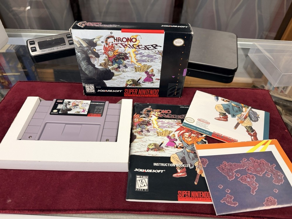 Chrono Trigger (Super Nintendo, 1995) CIB Box Game Manual Poster Map Authentic