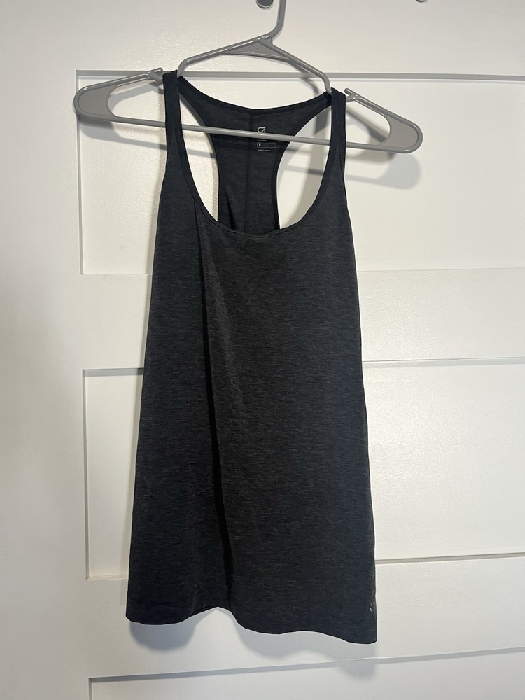 GapFit Breathe Women's Dark Gray Racerback Tank Top S Lightweight Athletic