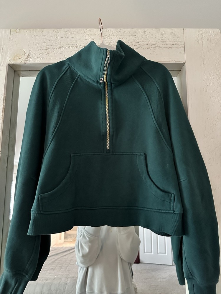 Lululemon Women’s Scuba Oversized Half Zipped funnel neck Green Gold Size M/L