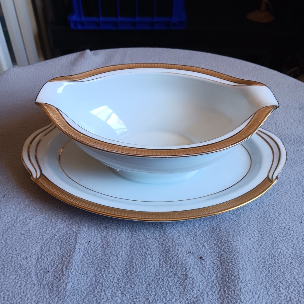 Noritake China 6244, Goldwyn Gravy Boat w/attached Underplate, White /Gold Trim
