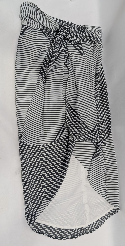 Banana Republic Faux Wrap Black And White Midi Skirt Size 8