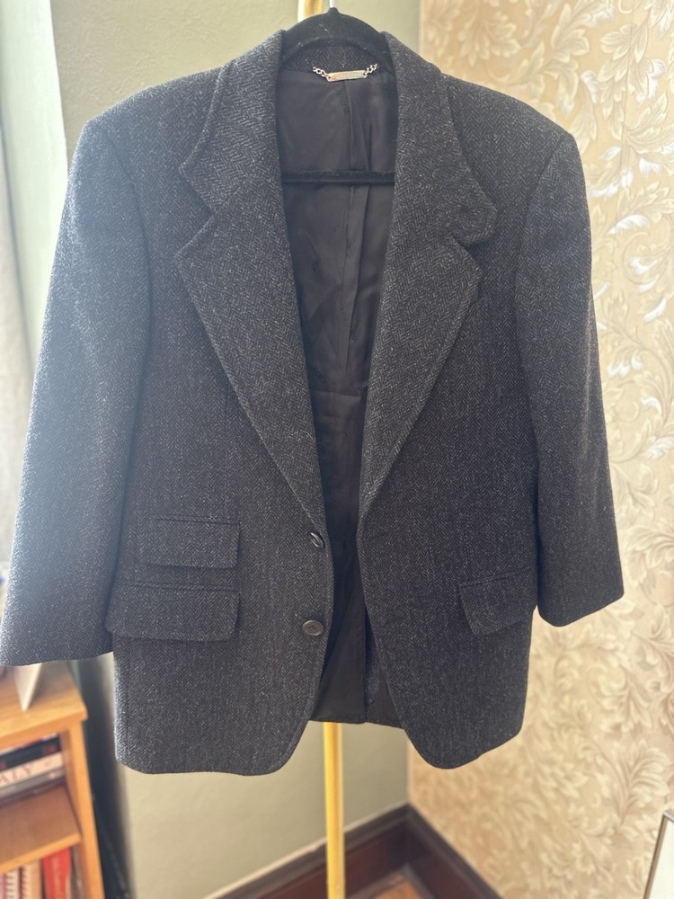 Men’s 46s  Dolce & Gabbana Grey Herringbone Blazer/ Sport Coat