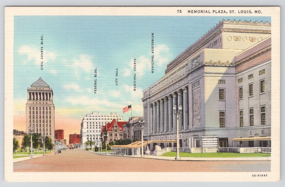 St. Louis MO Memorial Plaza Civic Center Municipal Auditorium Linen Postcard