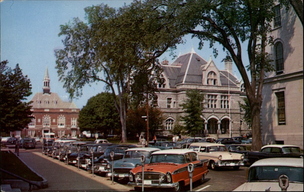 Concord New Hampshire Capitol City 1950s classic cars unused vintage postcard