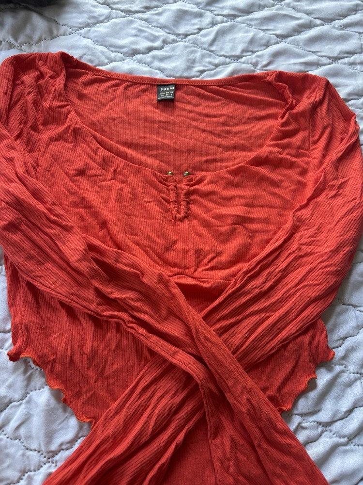 SHEIN Women’s Red Ribbed Ruched Cropped Top Scoop Neck Long Sleeve XS