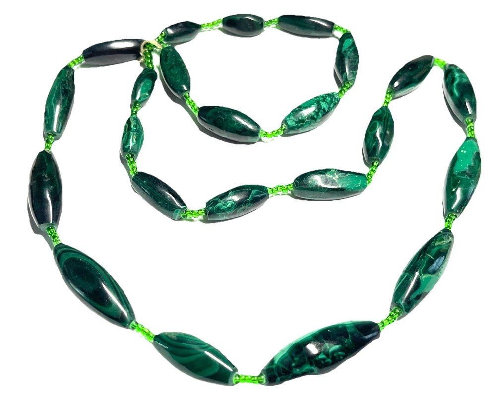 Vintage Oblong Elongated Malachite Stone Beaded Necklace
