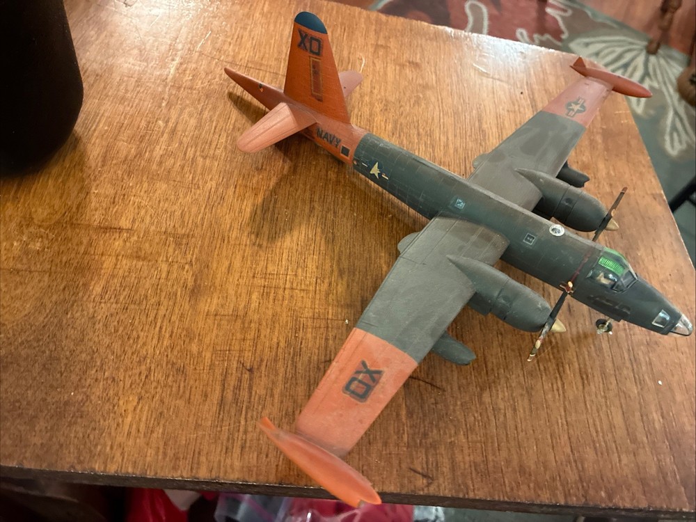 Built Plastic Models Est Scale 1/104, Wing Span 12”, P2V-7 Neptune
