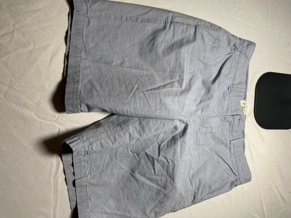 Original Penguin Munsingwear Men's 32 Seersucker Chino Shorts Blue White Stripe