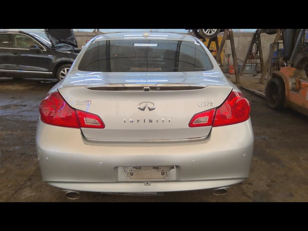 (LOCAL PICKUP ONLY) Passenger Front Door Glass 4 Door Sedan Fits 10-13 INFINITI