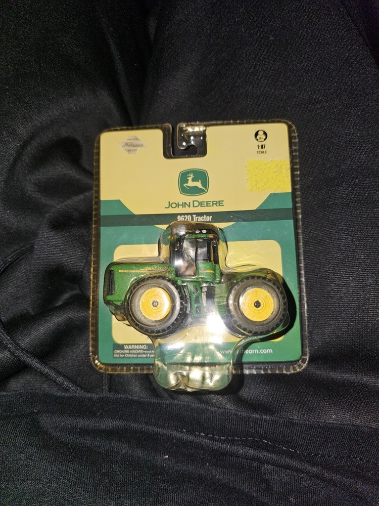 John Deere 1:87 Ho Scale Die-Cast 9620 Tractor by Athens Collectibles