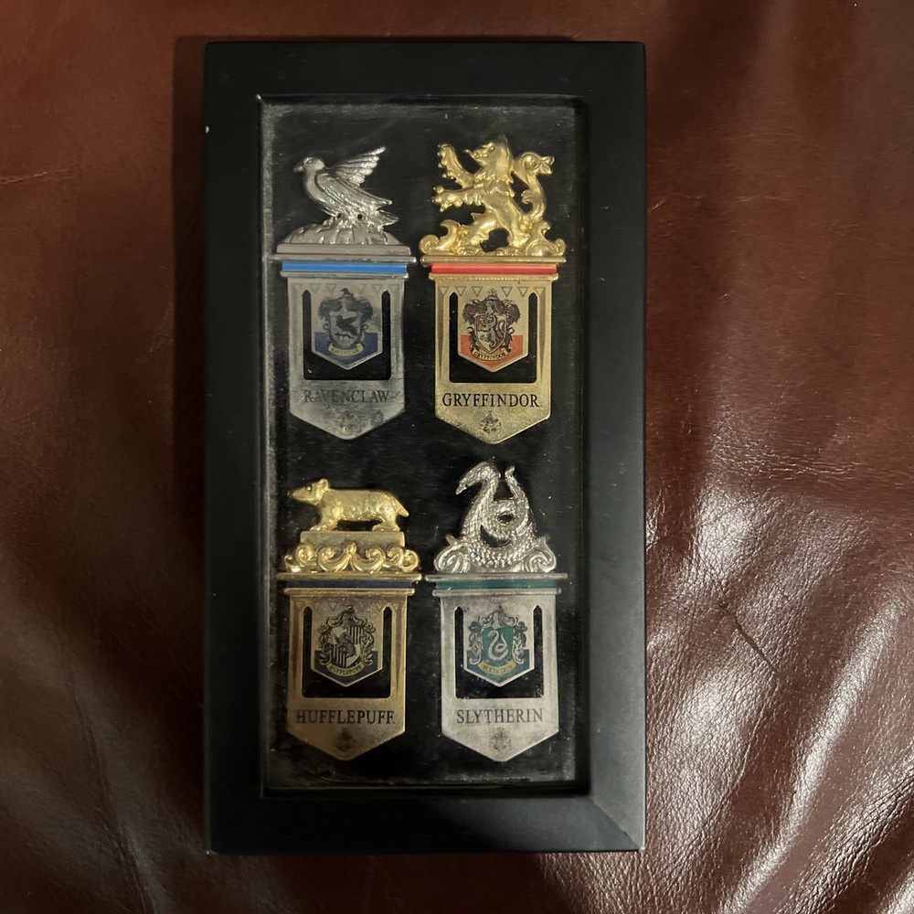 Harry Potter Metal Bookmarks Set of 4 w/ Case – All 4 Hogwarts Houses