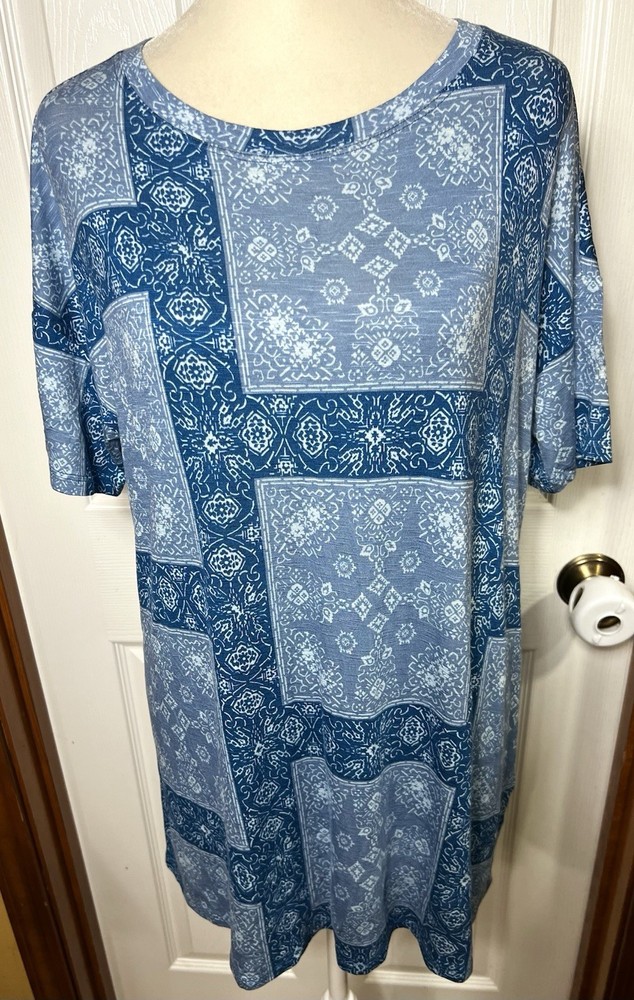 (READ)(NWT) Style & Co T Shirt Top Graphic Tee Lightweight Boho M (Like L)
